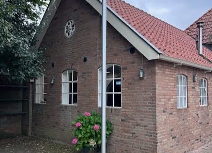 AlarmsysteemExpert.nl Cameramast verplaatsbaar aluminium 4 meter Ø 90mm met tegelframe