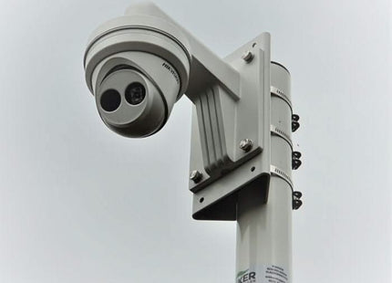 AlarmsysteemExpert.nl Cameramast verplaatsbaar aluminium 4 meter Ø 90mm met tegelframe