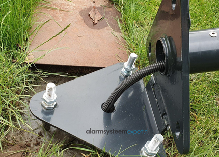 AlarmsysteemExpert.nl Ronde cameramast met kantelanker 2,50 meter