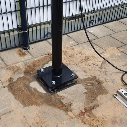 AlarmsysteemExpert.nl Verjongde cameramast met kantelanker en inspectieluik, 6 meter